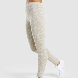 NWT Gymshark Khaki Fleur Texture Legging